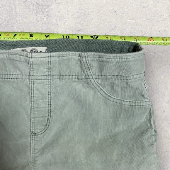 Free people pull on cord flare jeans - Picture 5 of 6